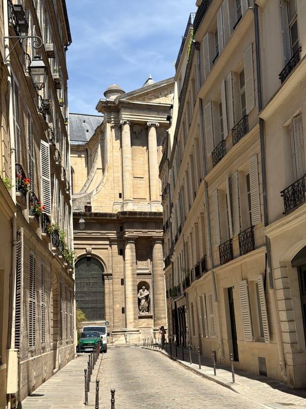 Watercolor sketching through Paris streets on a sunny morning