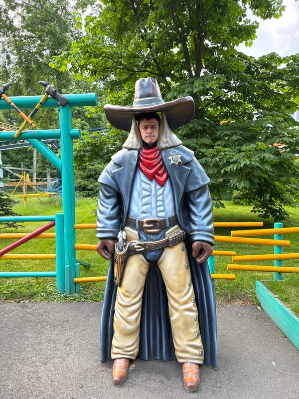 Amusement park visit with mirrors and statues in Saint Petersburg