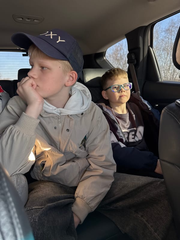 Family car journey documented in Ferma, Russia
