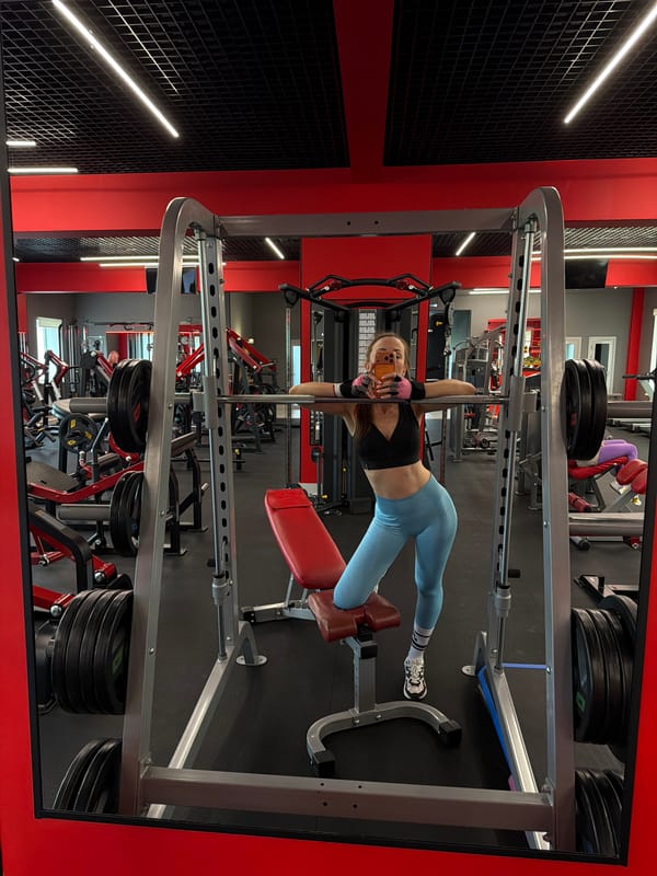 Gym selfie session in Birobidzhan, Russia