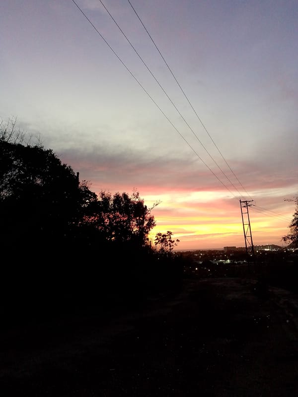 Evening sunset and barbershop scenes documented in Altagracia, Venezuela