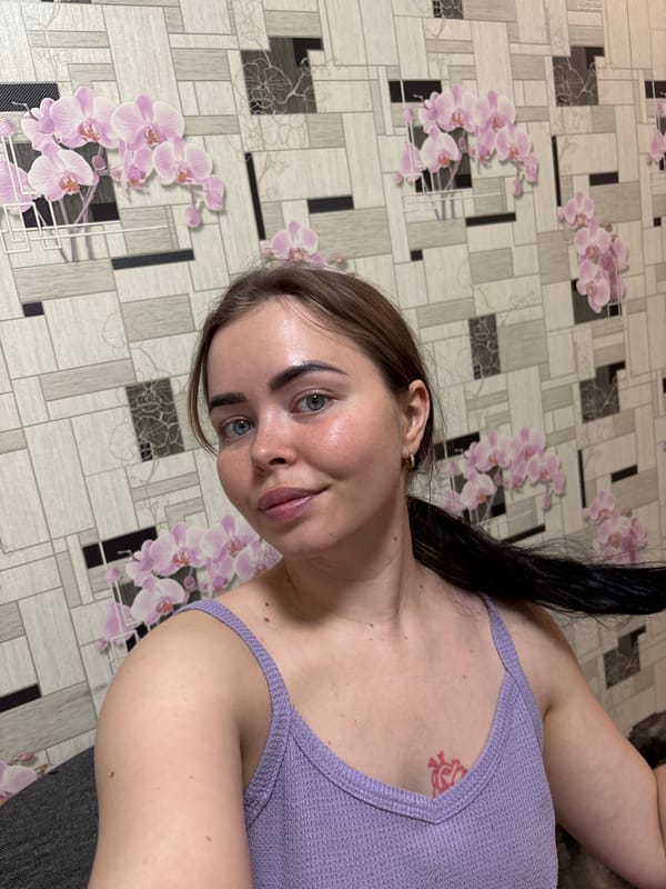 Woman photographed in selfie in Izhevsk, Russia