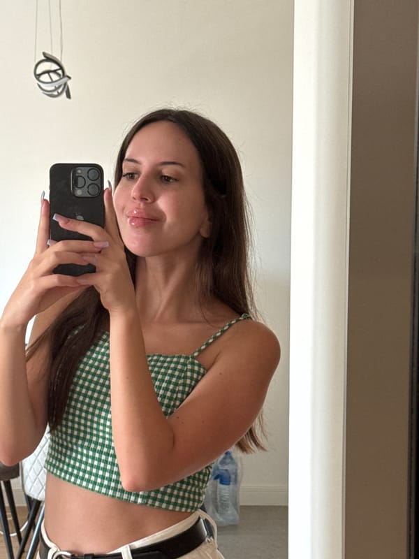 Bedroom mirror selfie session with outfit and nail close-ups