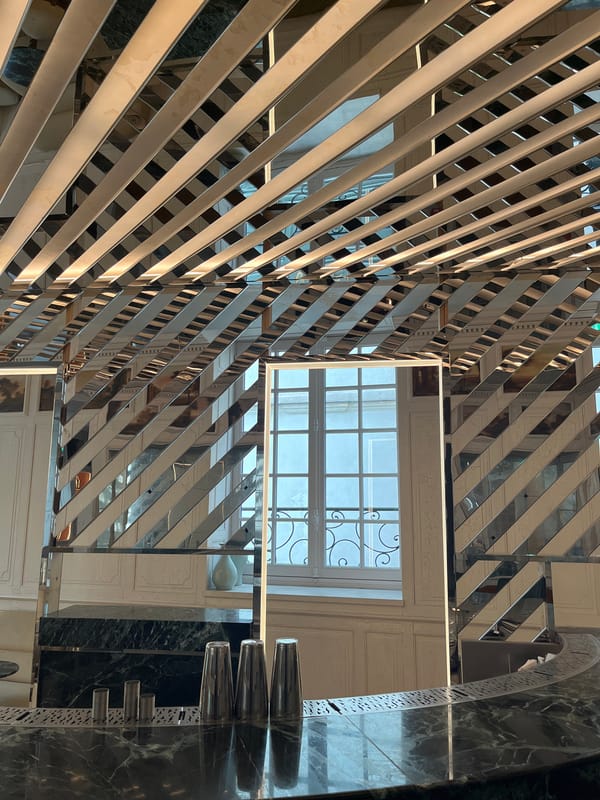 Light patterns documented in Parisian architectural interior