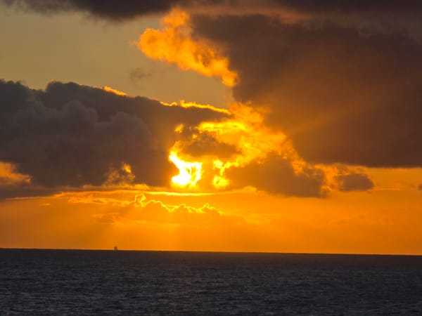 Sunset observed over Norwegian coastal waters May 5