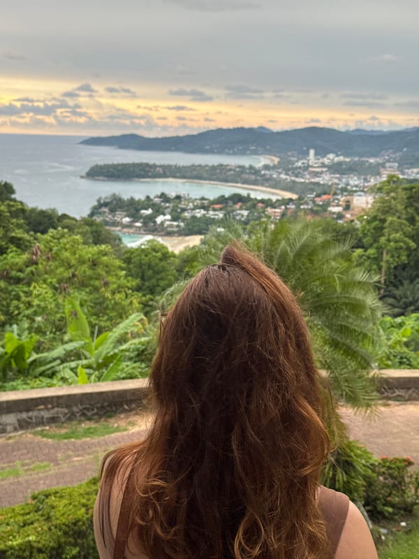 Karon Bay viewpoint: coastal panoramas and street art