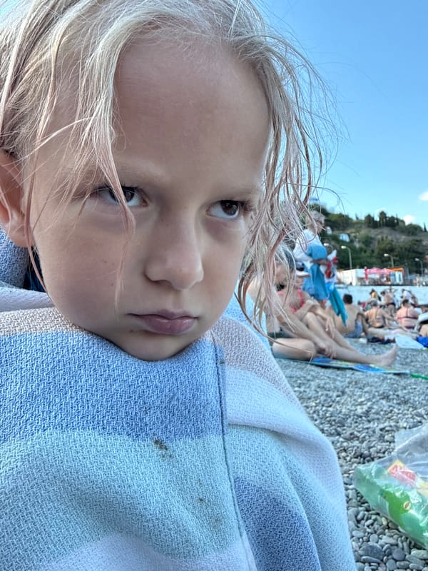A full afternoon at a lively pebble beach and waterfront