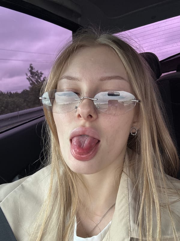 Goofing around for the camera inside a car in Кондратово