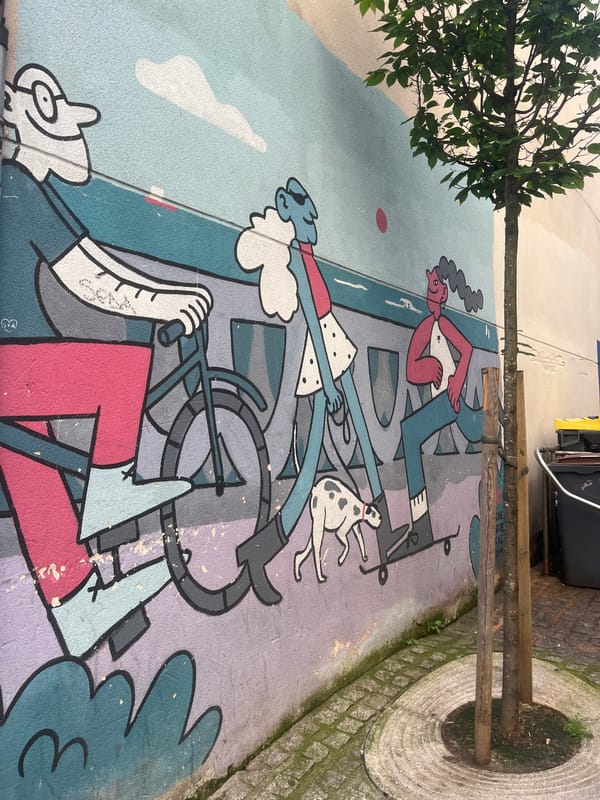 Afternoon stroll documented around A Coruña marina district