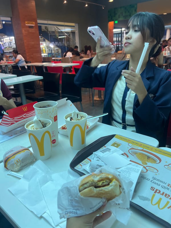 McDonald's hangout in Davao City, food and selfies