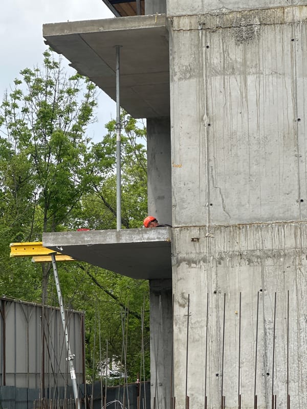 Late night construction work documented in Khabarovsk, Russia