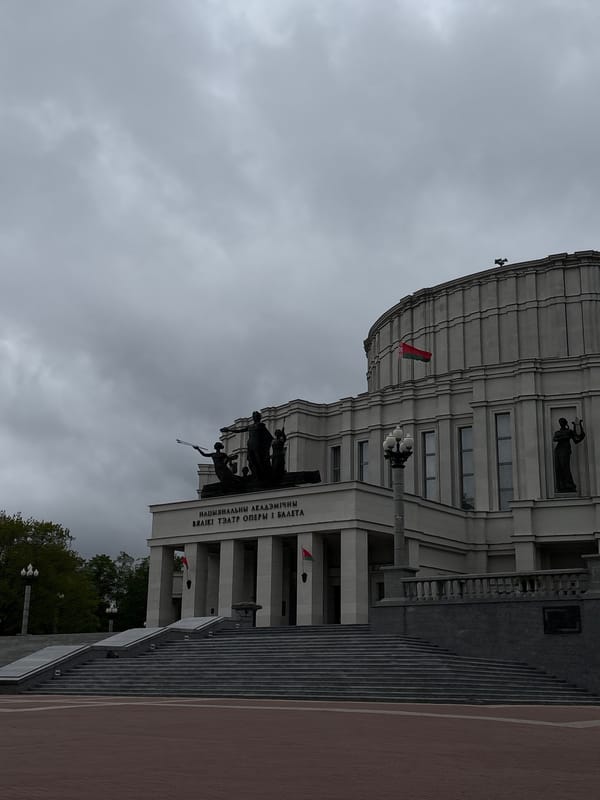 Tourist documents afternoon stroll through central Minsk landmarks