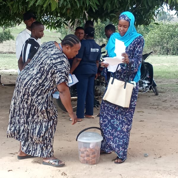 Urban street life: phone shops, food vendors, gathering spots