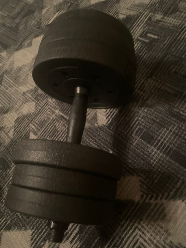 Household items and collectibles documented in Chernogorsk home