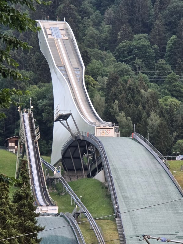 Evening walkthrough of Garmisch-Partenkirchen's streets, landmarks, and Alpine scenery