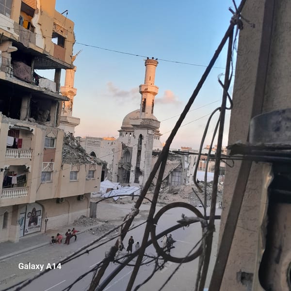 Witness documents damage, displacement camps in Khan Yunis