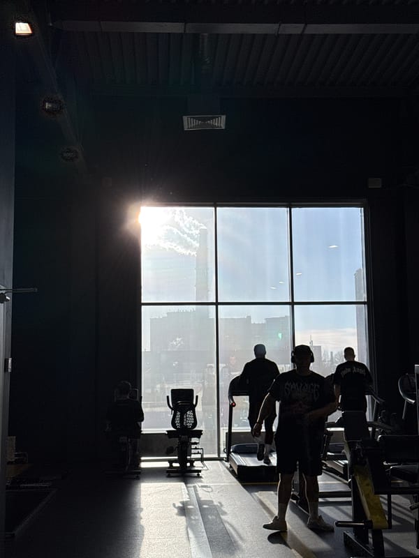 Afternoon fitness activity observed at Saint Petersburg gym