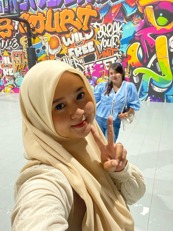 Late-night cinema activity documented at Sidoarjo movie theater