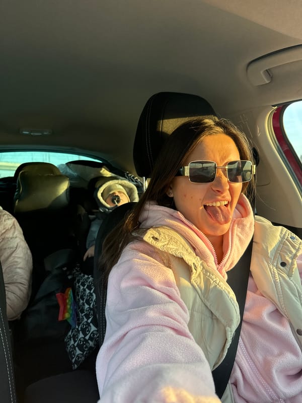 Passenger photographed in moving vehicle in Moscow
