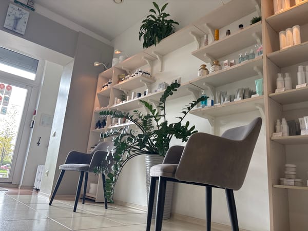 Interior spaces and decorative elements documented in Vsevolozhsk