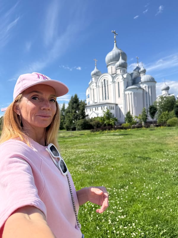 Selfies and architecture at a Saint Petersburg Orthodox church