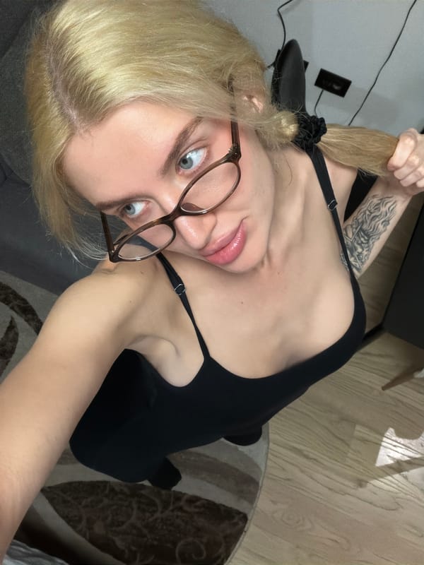 Everyday moments captured across Belgrade during Sunday afternoon