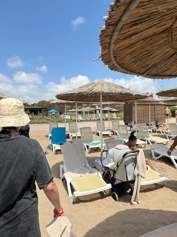 Morning leisure activities documented at Serik resort area