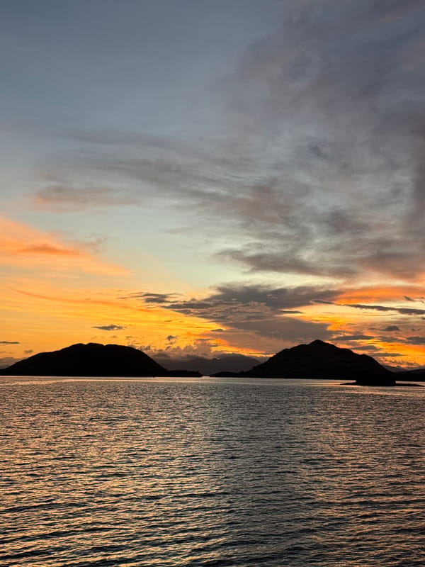 Sunset witnessed from Indonesian waters, selfies and coastal views captured