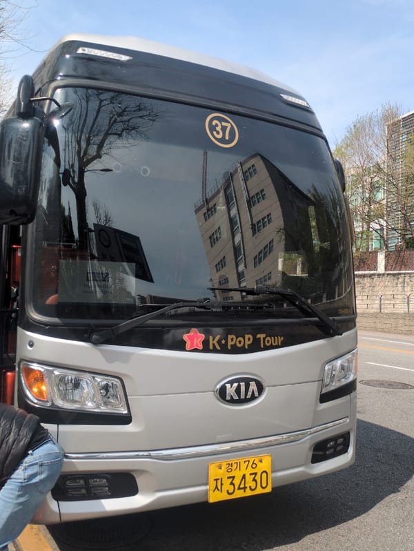 Early morning Seoul tour captures palace, intersection, tire shop