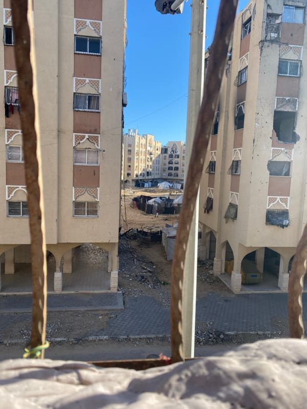 Daily life continues amid urban damage in Khan Yunis