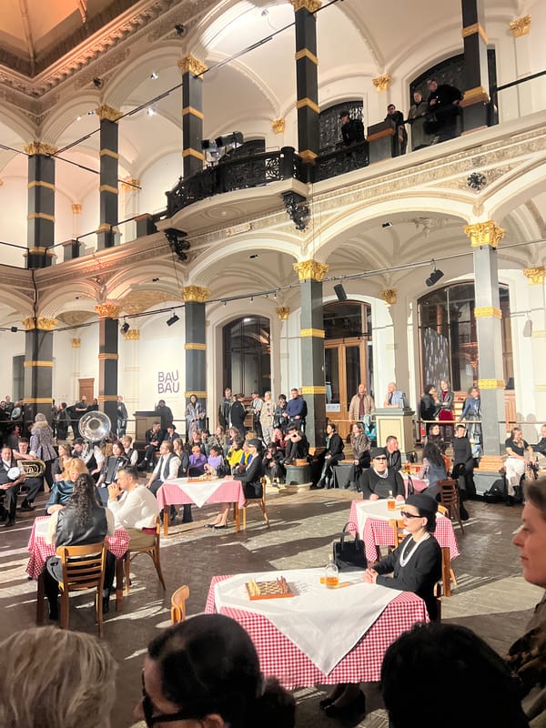 Musical performance draws crowds to Berlin's Wintergarten Variete hall
