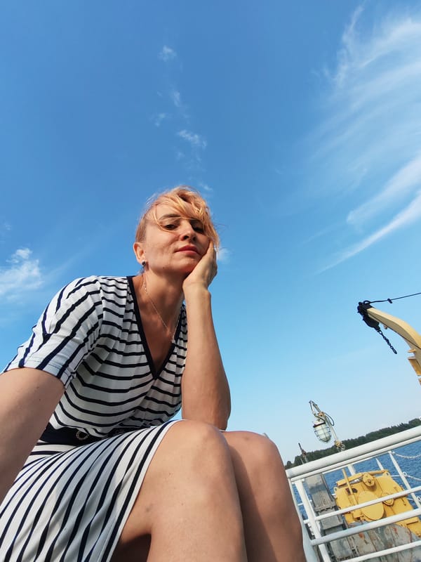Afternoon boat ride on Russian lake waters, late July