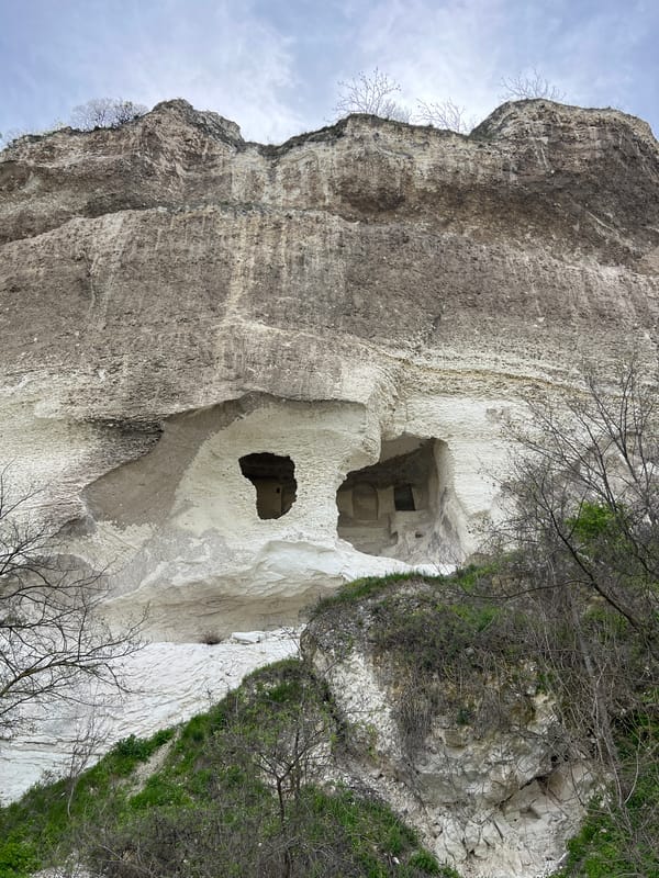 Cave formation with multiple openings documented in Nikopol, Bulgaria