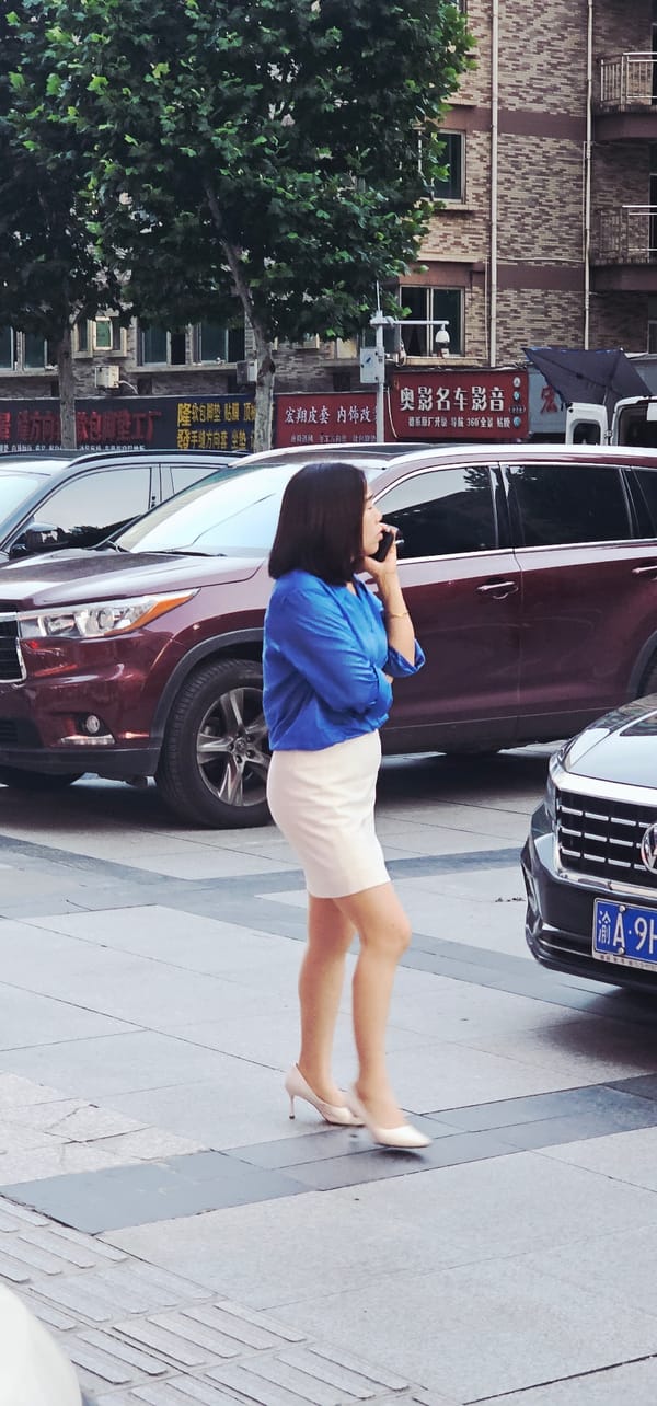 Morning street life documented across Yuzhong District, Chongqing