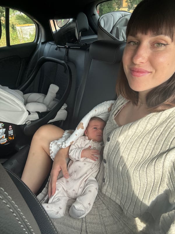 Woman with baby observed in car in Nettuno