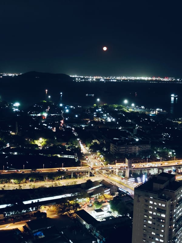 Mumbai daily life captured in decorative objects and cityscapes