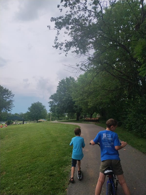 Afternoon at a Nicholasville park path by the water