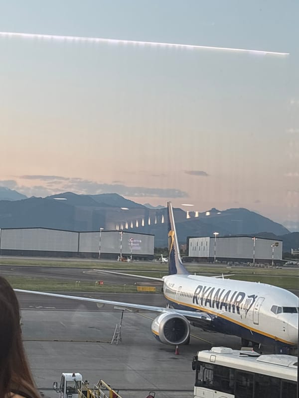 Friday evening departure wait at Bergamo's Ryanair airport