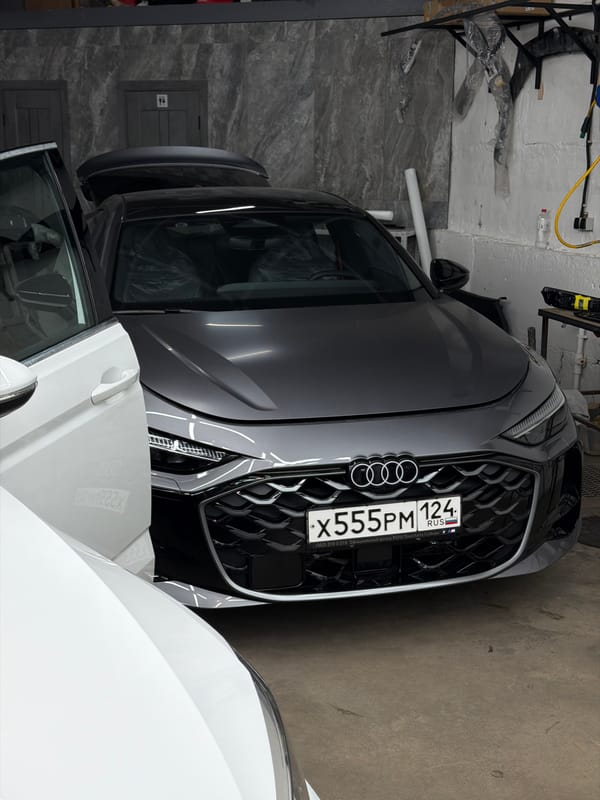 Luxury cars serviced at Krasnoyarsk auto detailing shop
