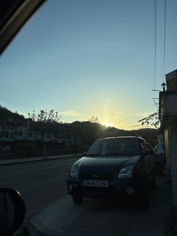 Witness documents twilight scenes across Bulgarian mountain town Zlatograd
