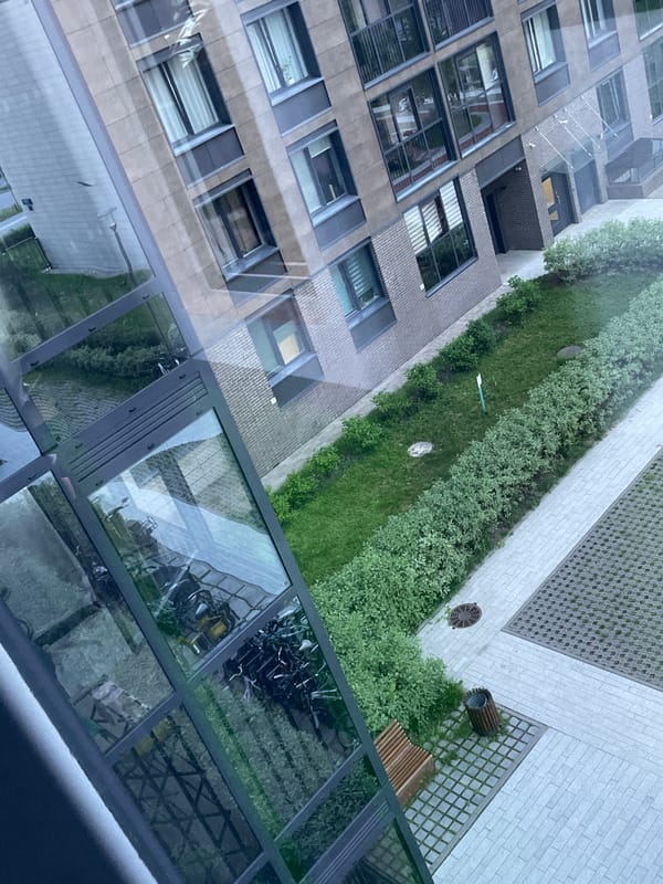Resident documents daily life in Sinyavino apartment complex