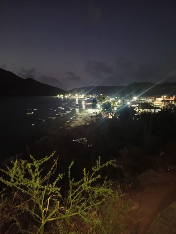 Evening coastal scenes captured by witnesses in Juan Griego, Venezuela