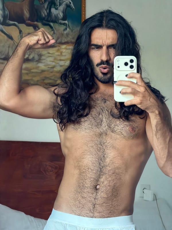 Quick selfie session in a North Kuta bedroom, Bali