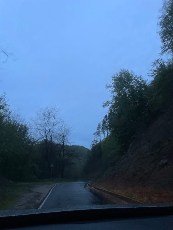 Rainy drive through Bulgarian mountains near Alamovtsi documented