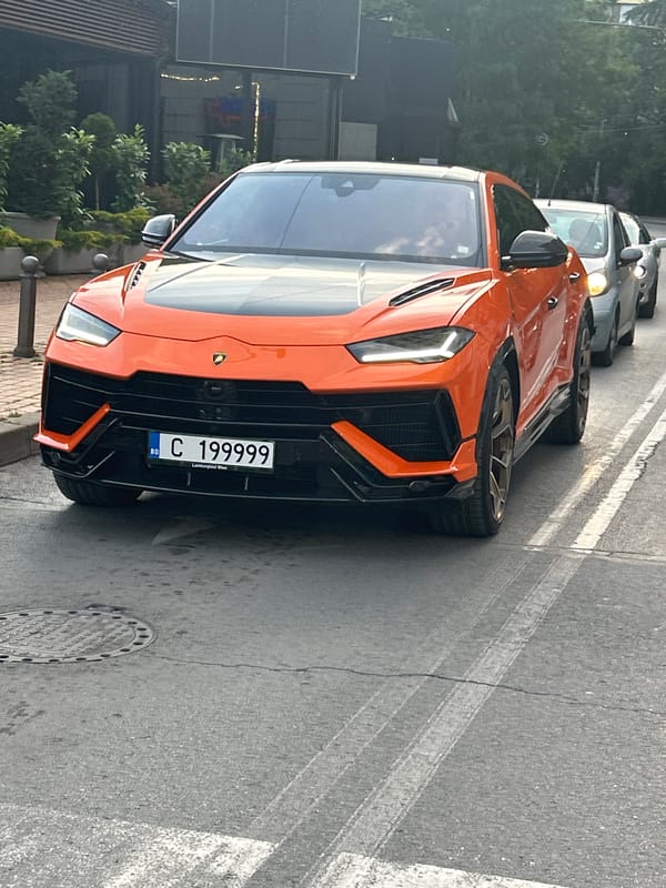 Mixed street scenes and arcade sighting in Sofia