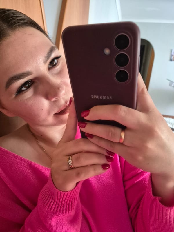 Morning selfies and school gathering captured in Tobolsk
