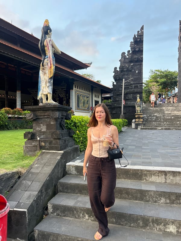 Sunset visit to Tanah Lot Temple, Bali