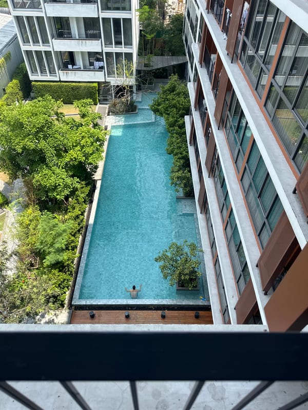 Early morning swimmer spotted in Bangkok urban pool