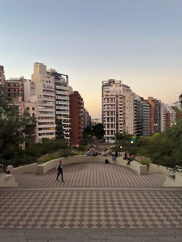 Evening scenes documented across Córdoba as twilight settles