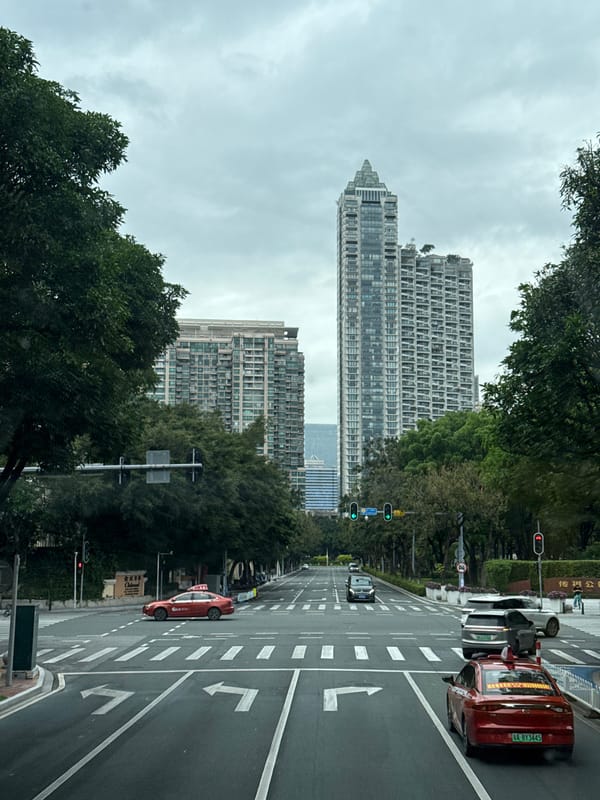 Morning street scenes documented in Yuexiu District, Guangzhou